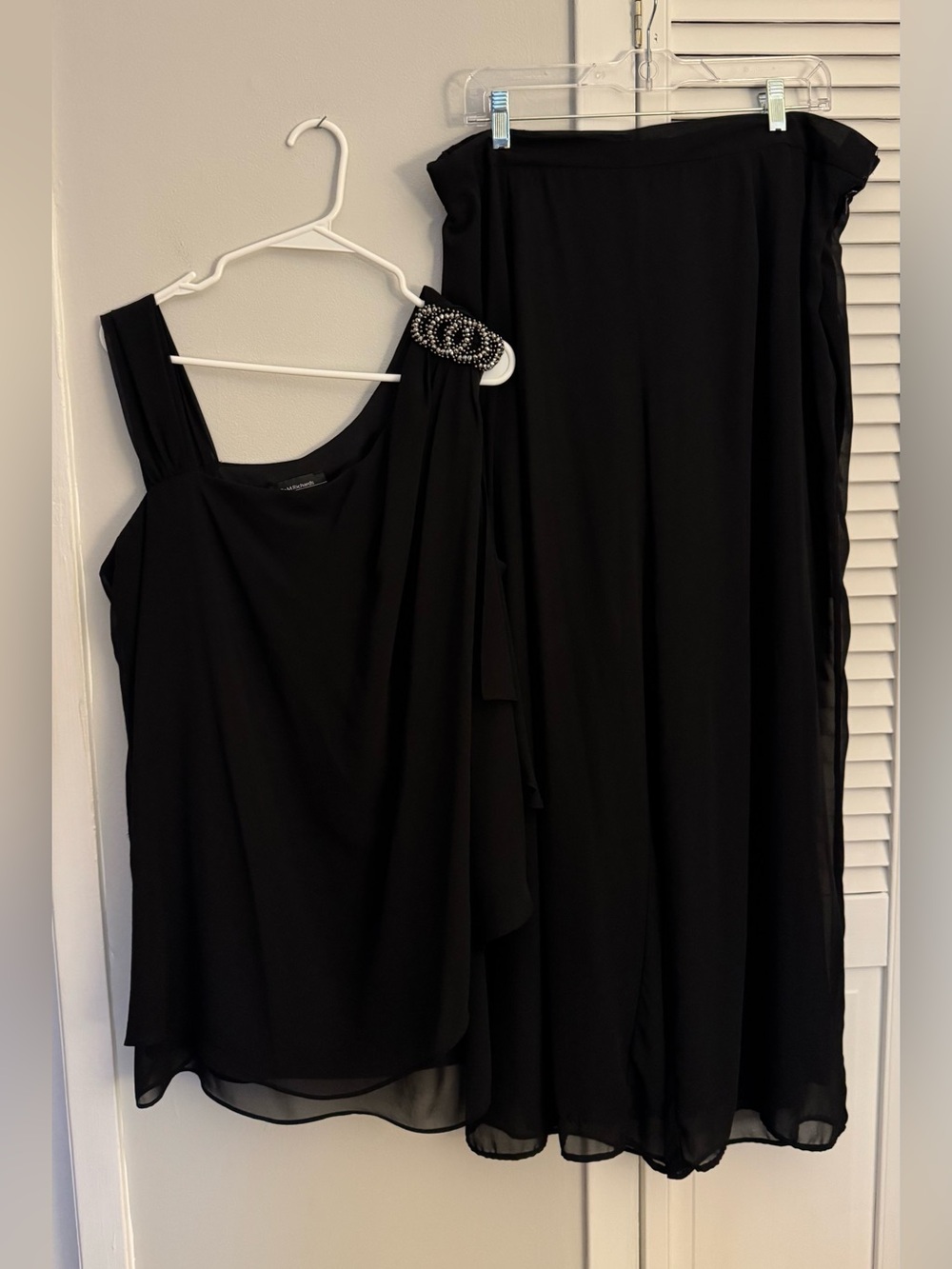 R&M Richards 16W Black Chiffon Beaded 2 Piece Formal Pant Set Plus Size